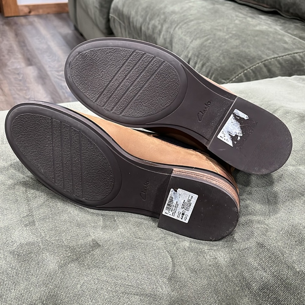 Clark’s booties - Picture 4 of 5